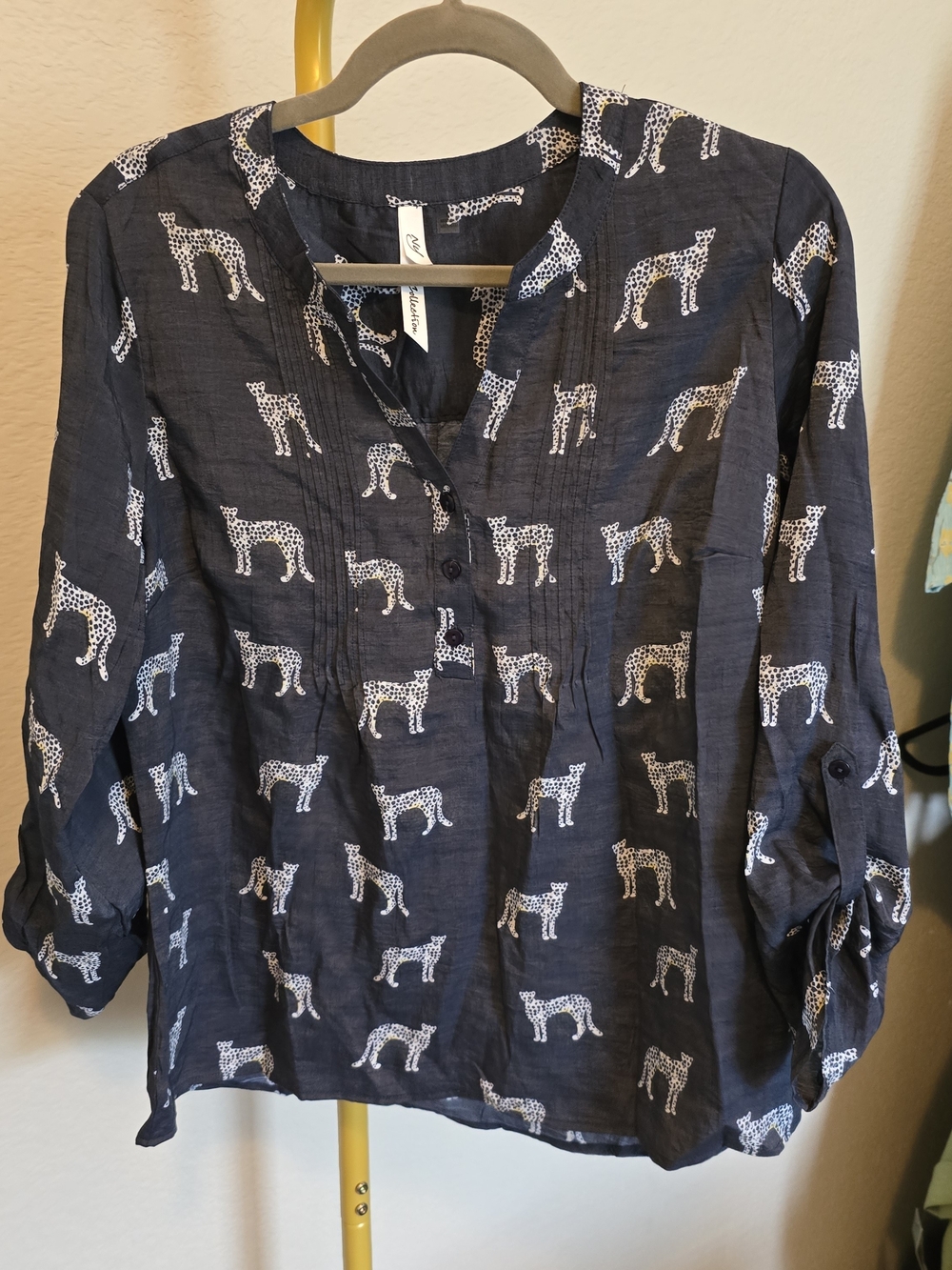 NY Collection Navy Blouse with White Cheetah Print Size Missing ?Medium